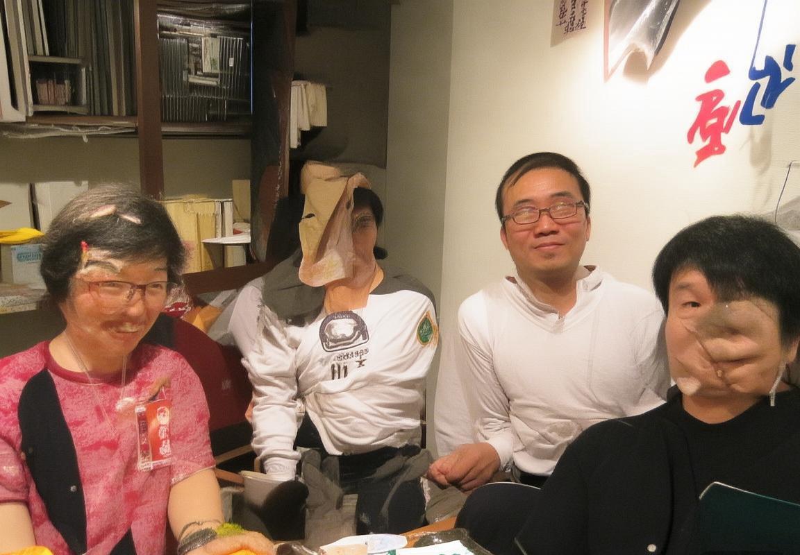 巴塞罗那VS拜仁：欧冠对决战术解析与球星锋线较量(图2)